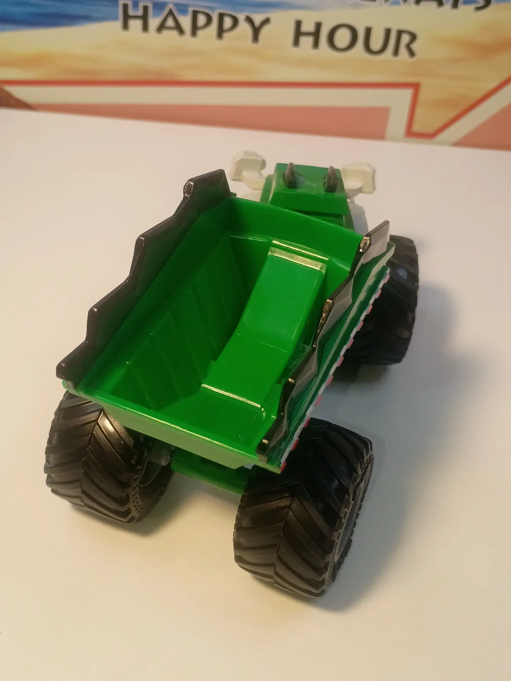 Spin Master Monster Jam Third Squad Axle Dump Truck Green 1/64 Scale
